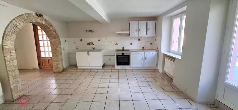 Maison de village - 174 m² - 9 pièces