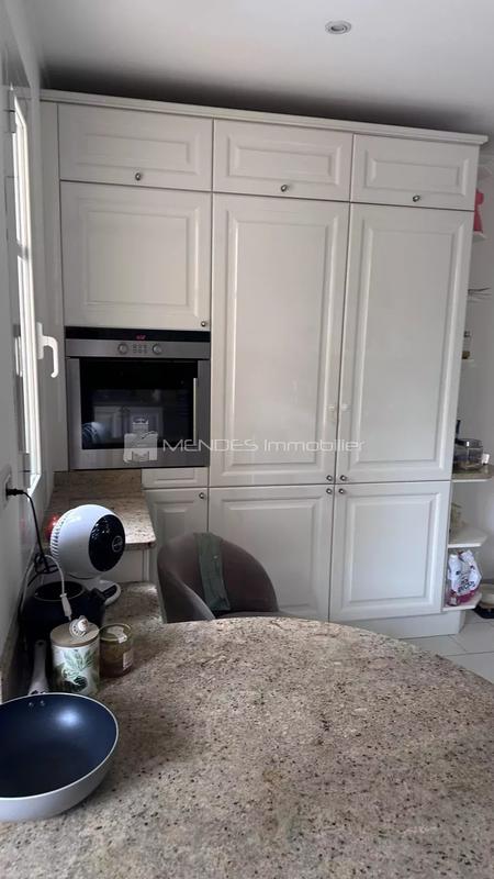 Appartement - 140 m² - 4 pièces