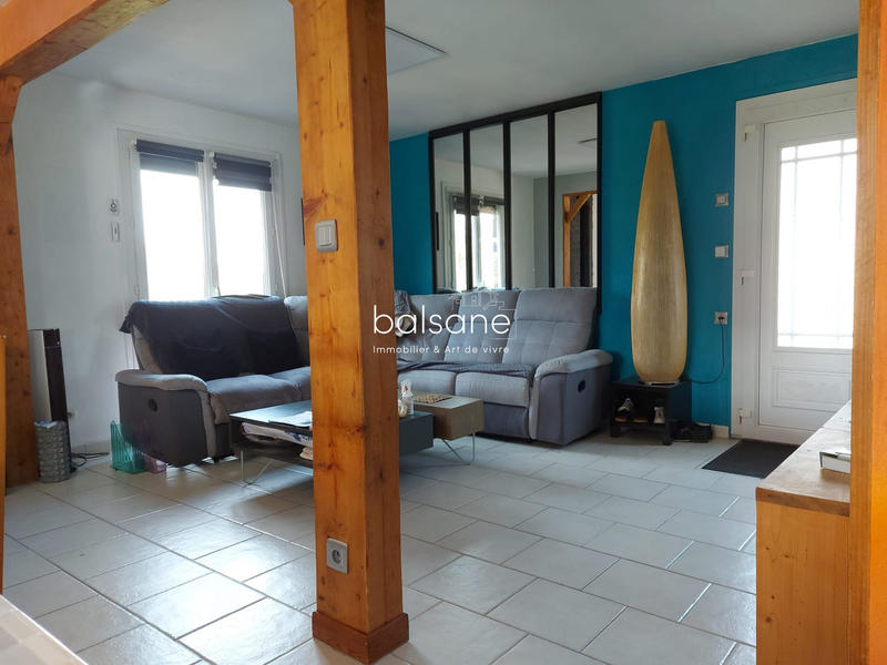 Maison - 95 m² - 4 pièces