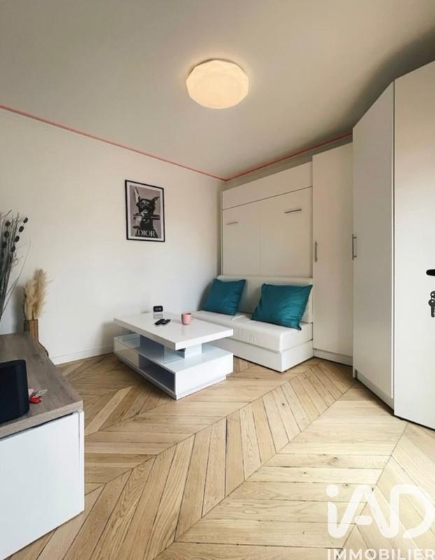 Studio - 15 m² - 1 pièce