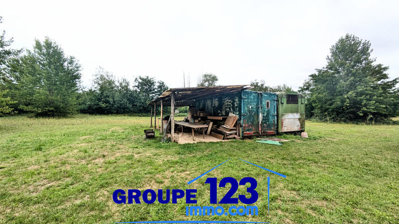 Terrain - 23 052 m²