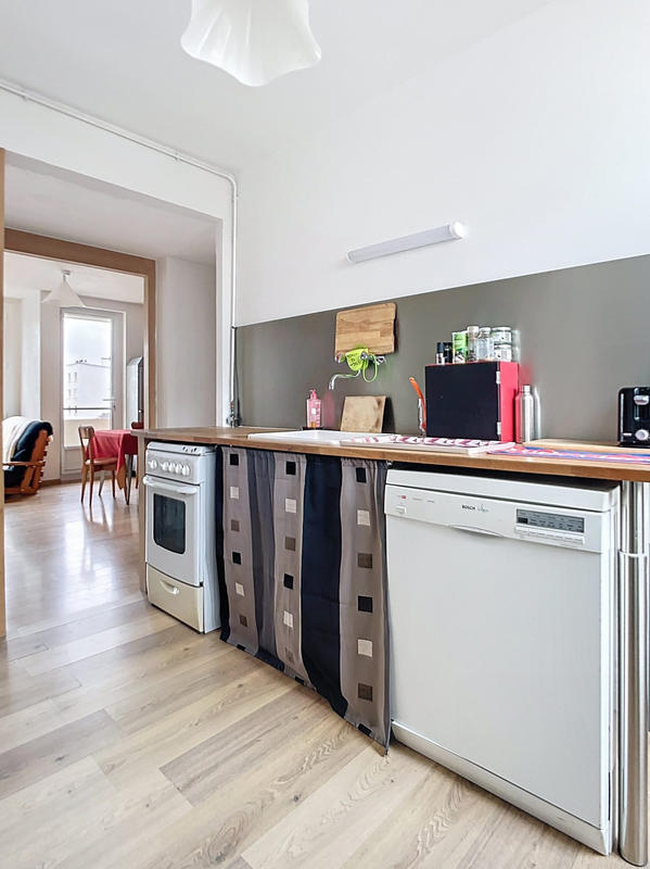 Appartement - 81 m² - 5 pièces