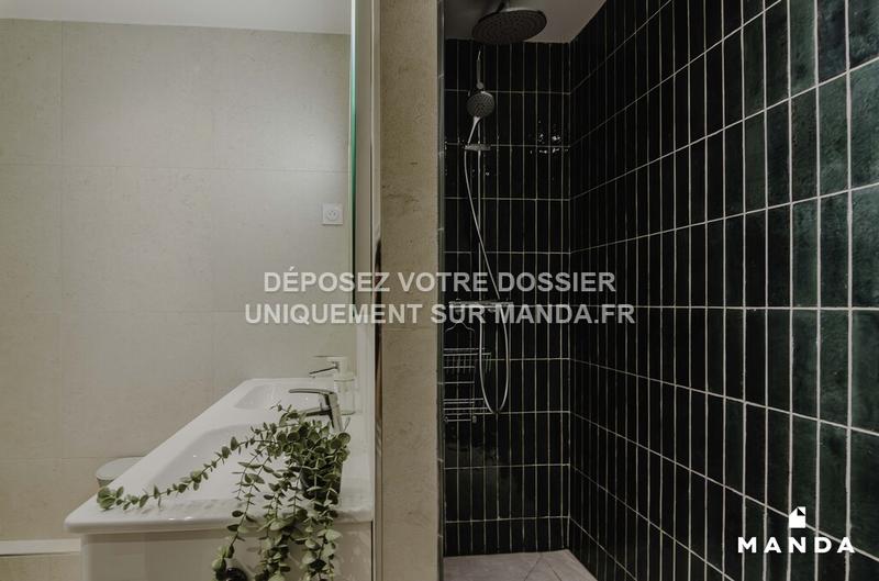 Chambre - 11 m² - 5 pièces