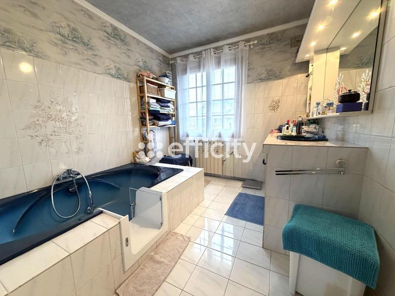 Maison - 149 m² - 6 pièces