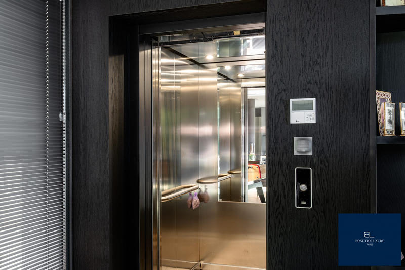 Maison contemporaine - 218 m² - 6 pièces