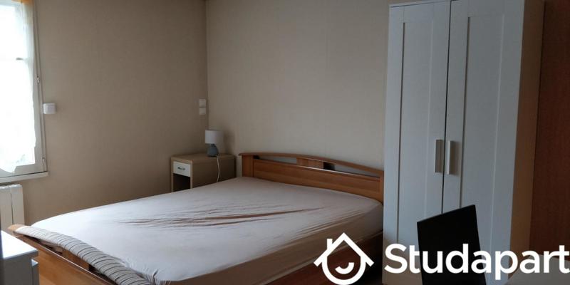 Chambre - 10 m² - 1 pièce