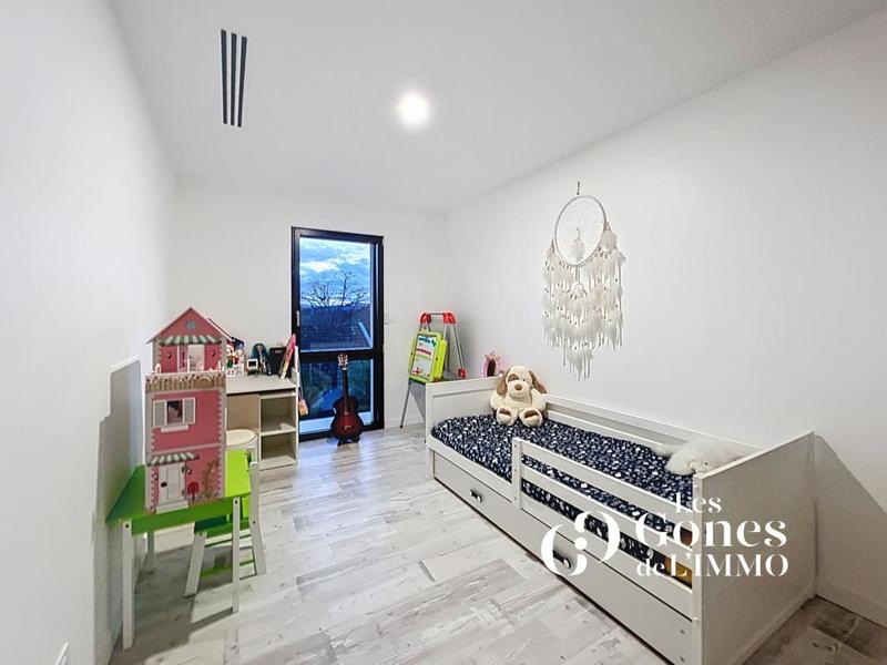 Villa - 180 m² - 4 pièces