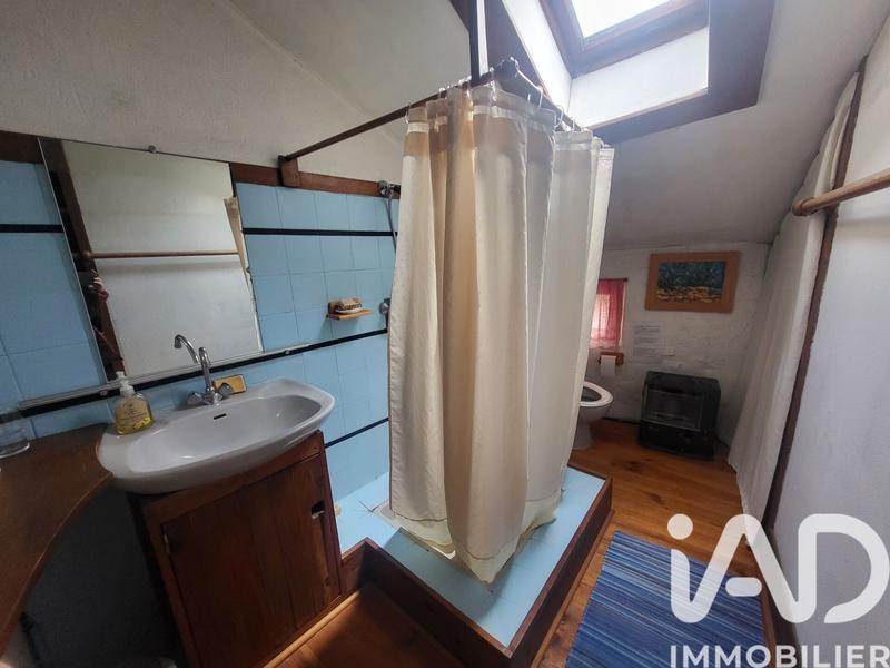 Maison - 227 m² - 7 pièces