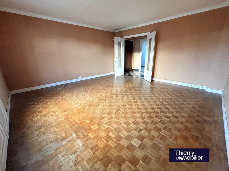 Appartement - 90 m² - 4 pièces