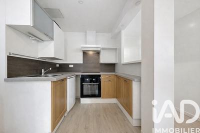 Maison - 91 m² - 5 pièces