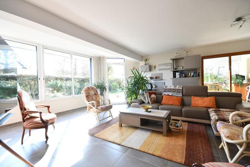 Maison - 215 m² - 2 pièces