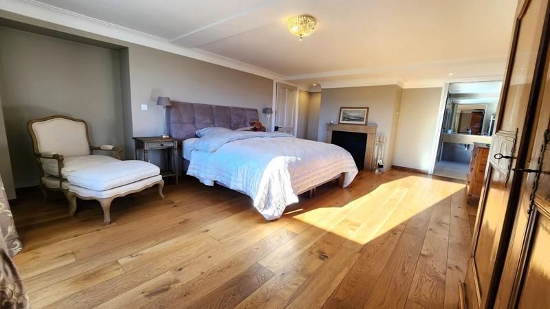 Maison - 600 m² - 10 pièces