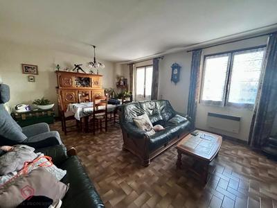 Villa - 171 m² - 10 pièces