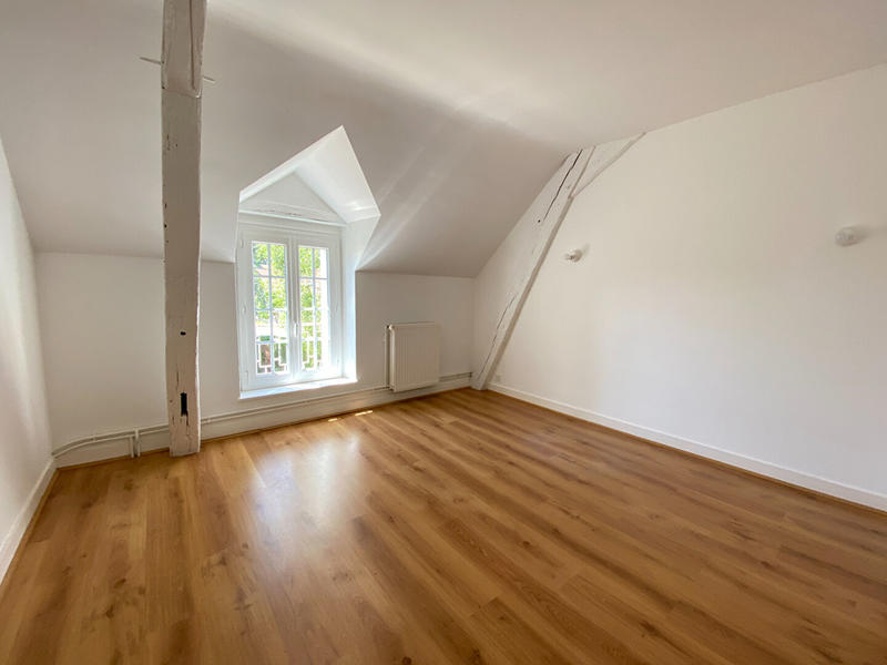 Maison - 186 m² - 8 pièces