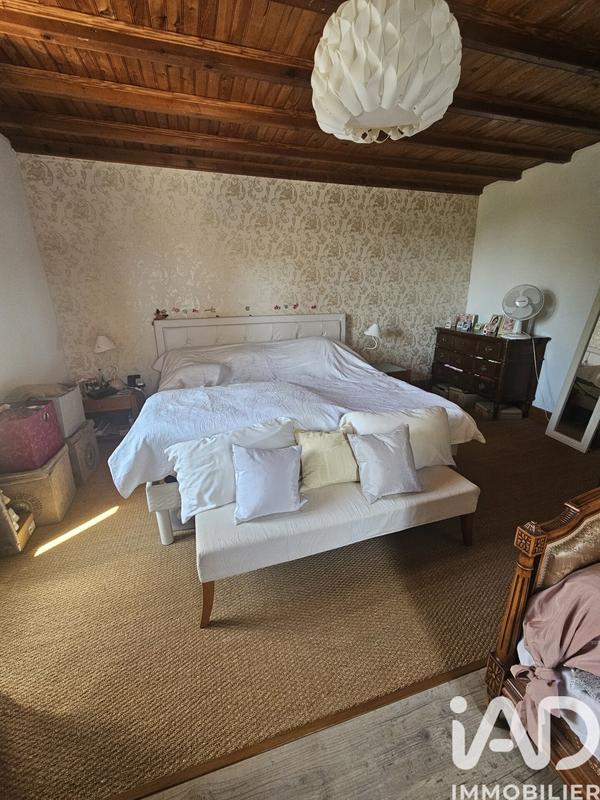 Maison - 371 m² - 11 pièces