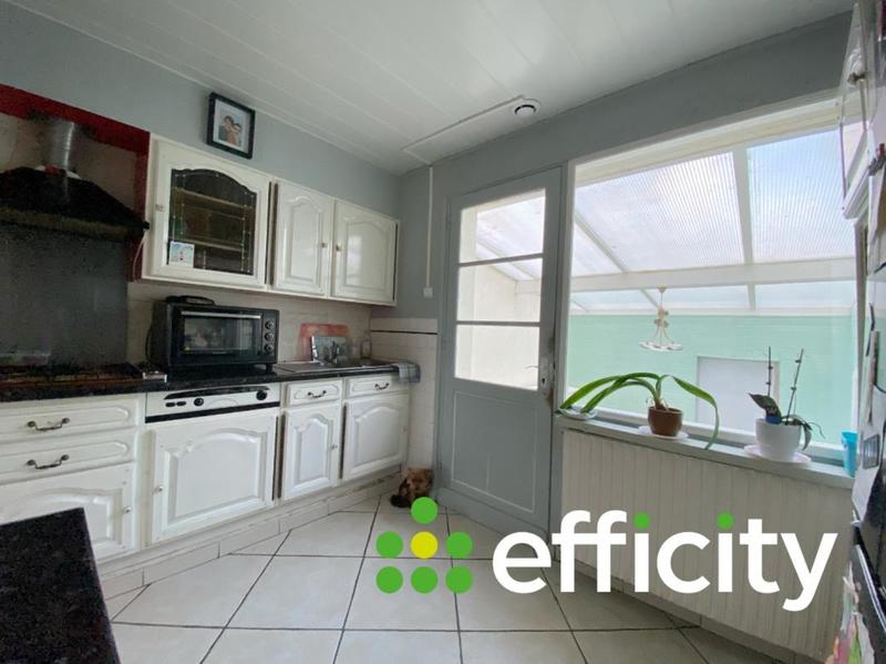 Maison - 93 m² - 5 pièces