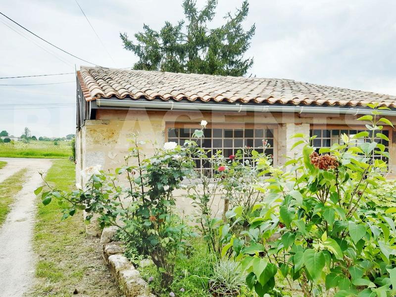 Maison ancienne - 300 m² - 11 pièces