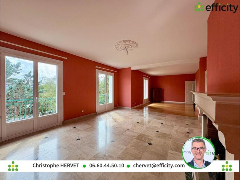 Maison - 263 m² - 8 pièces