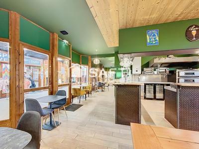 Local commercial - 91 m² - 1 pièce