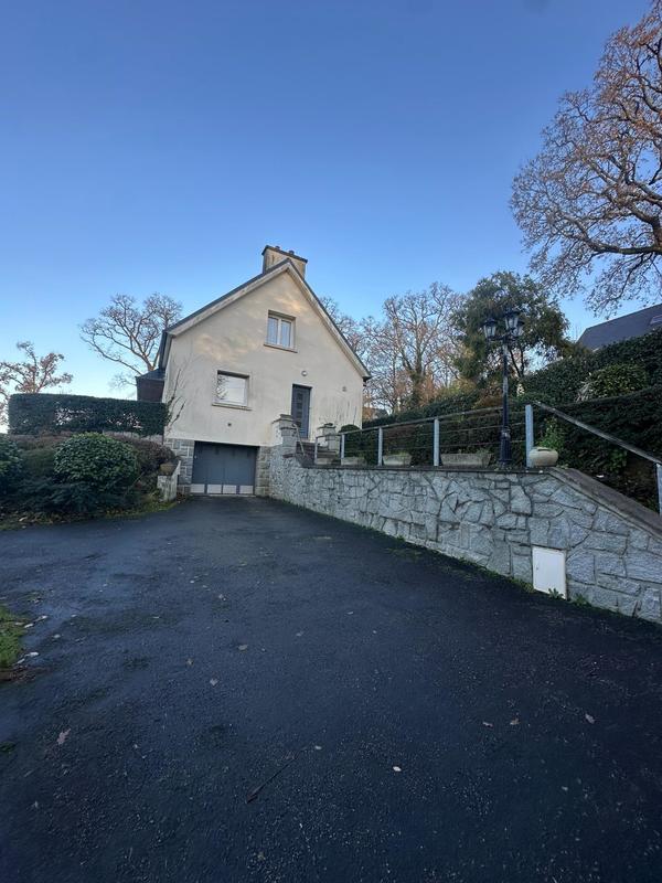 Maison - 110 m² - 6 pièces