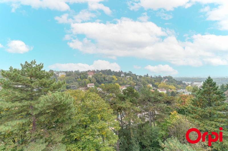 Appartement - 81 m² - 3 pièces