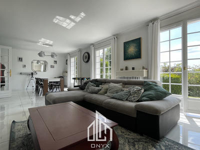 Maison - 160 m² - 7 pièces