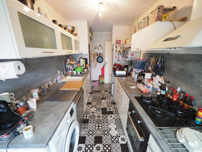 Appartement - 90 m² - 4 pièces