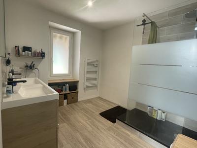 Maison - 106 m² - 4 pièces