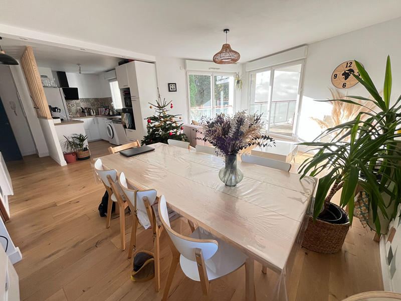 Appartement - 65 m² - 3 pièces