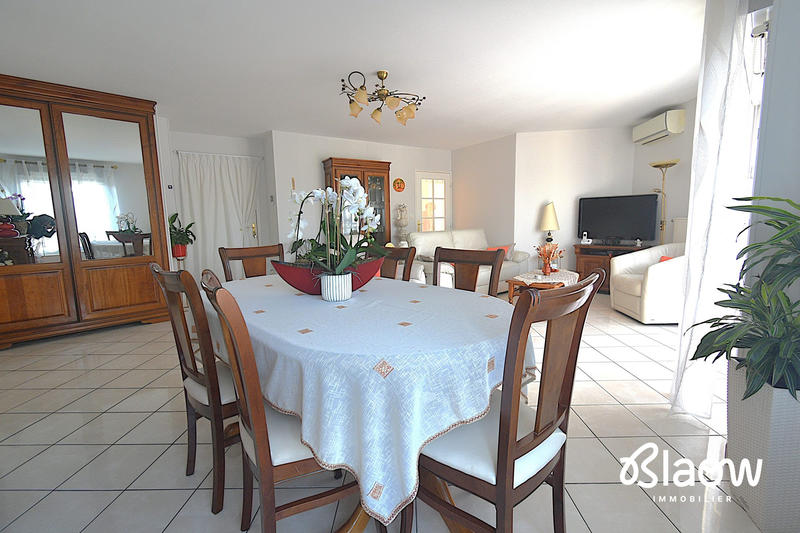 Appartement - 90 m² - 4 pièces