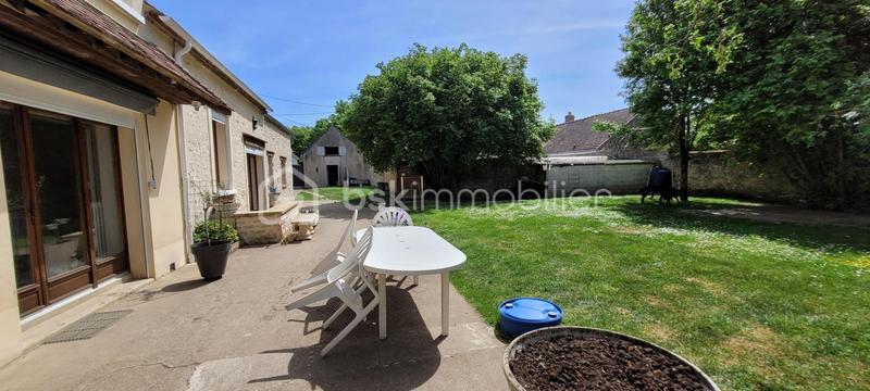 Corps de ferme - 175 m² - 8 pièces