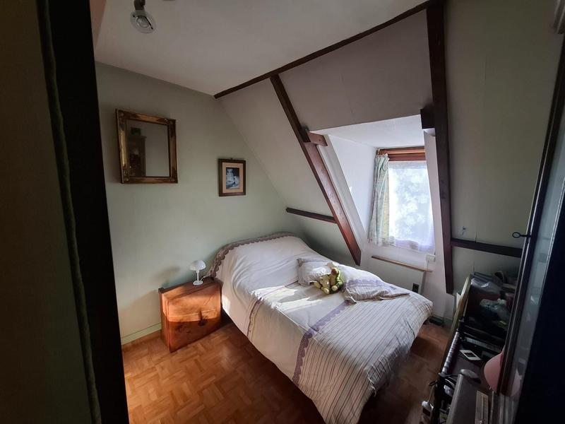 Maison - 98 m² - 5 pièces