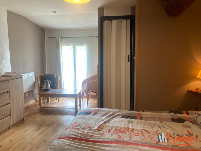 Maison - 299 m² - 12 pièces