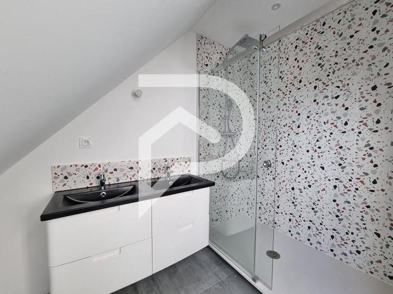 Maison - 117 m² - 5 pièces