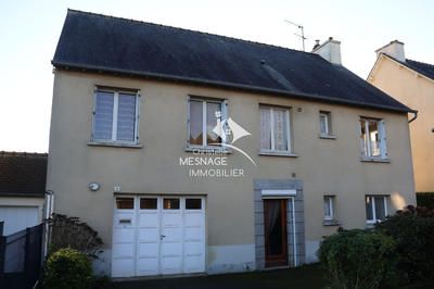 Maison - 121 m² - 7 pièces