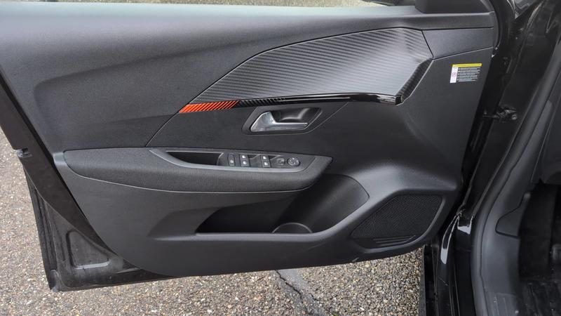 Peugeot E-208 136 50 kWh Like - Automatique