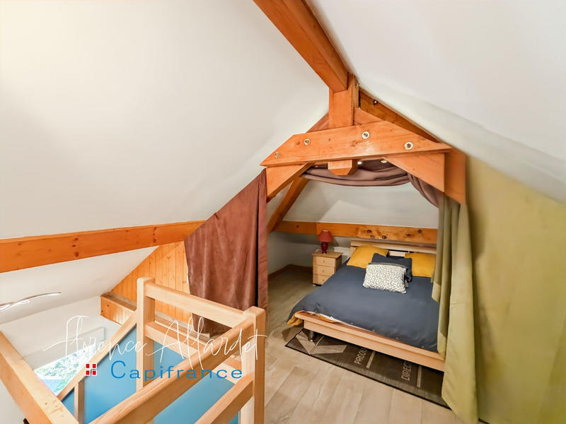 Maison - 169 m² - 5 pièces