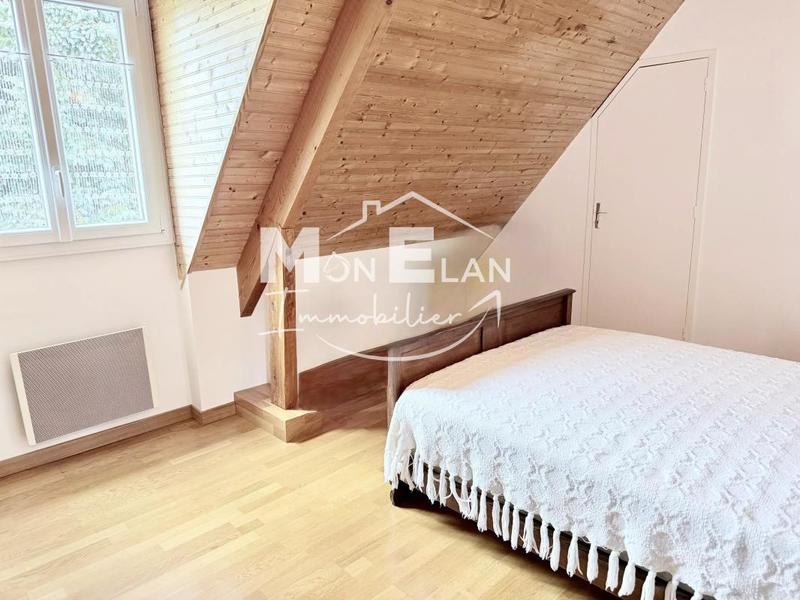 Maison - 167 m² - 9 pièces