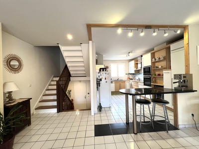 Maison - 135 m² - 6 pièces