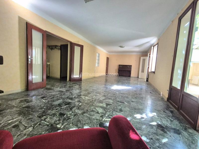 Maison - 200 m² - 7 pièces