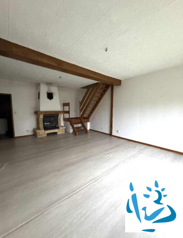 Maison - 265 m² - 18 pièces