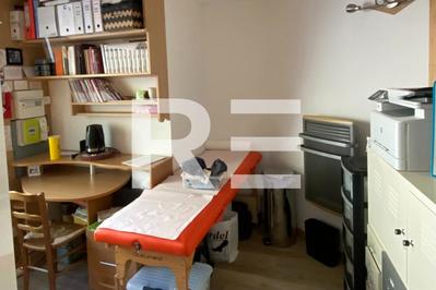 Local commercial - 17 m² - 2 pièces