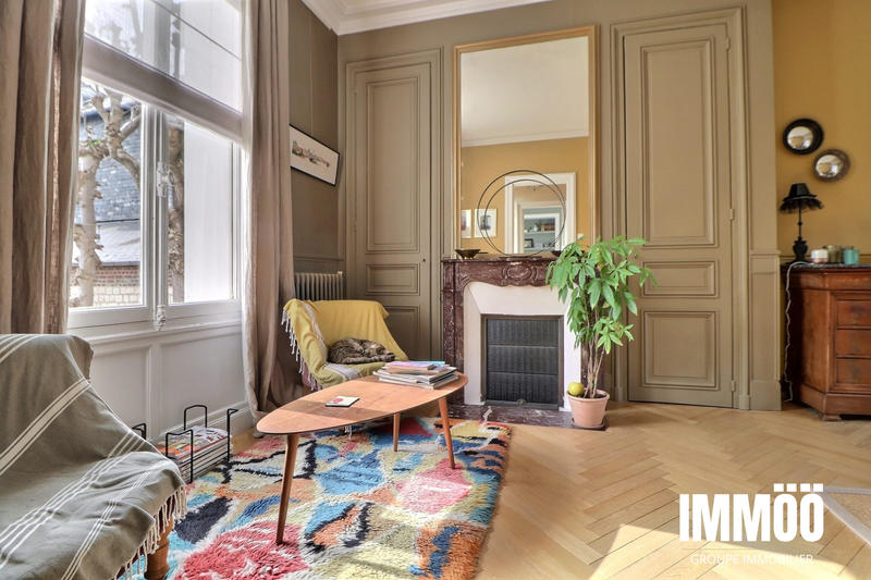 Maison - 188 m² - 9 pièces