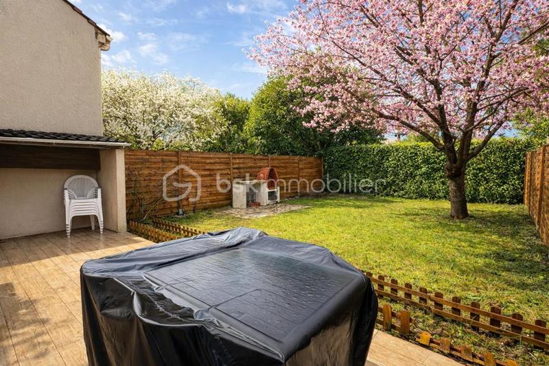 Maison traditionnelle - 73 m² - 4 pièces