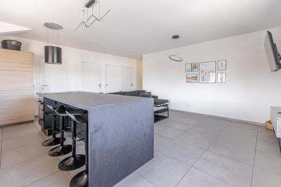 Appartement ancien - 78 m² - 4 pièces