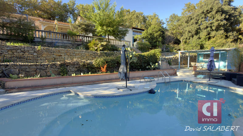 Maison - 162 m² - 6 pièces