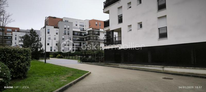 Appartement - 81 m² - 4 pièces