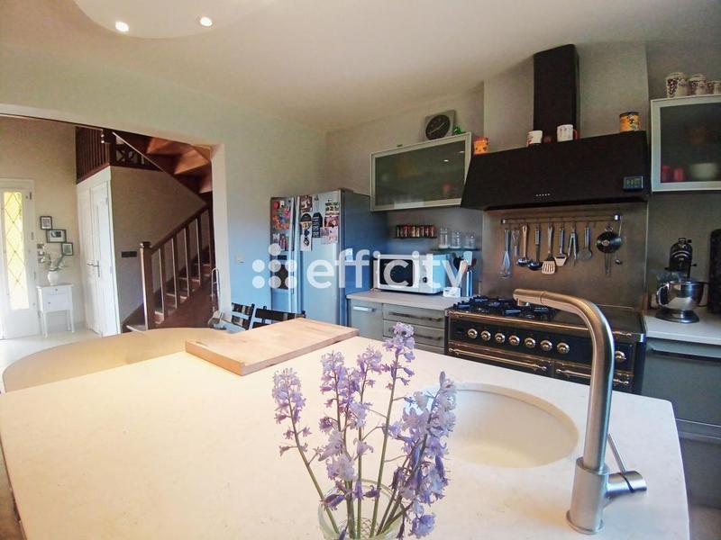 Propriété - 126 m² - 5 pièces