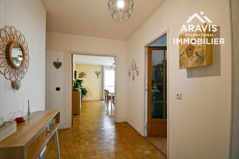 Appartement - 81 m² - 3 pièces