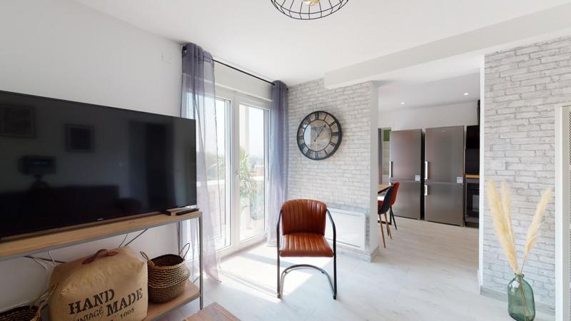 Appartement - 91 m² - 6 pièces